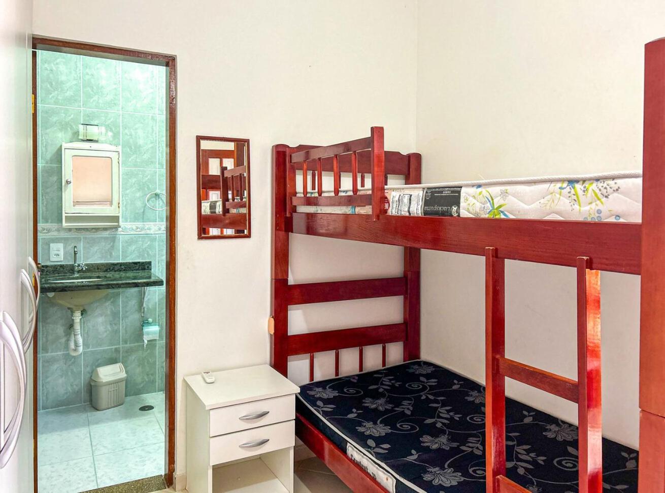 Incrivel Casa A 200M Da Praia Da Enseada Bertiogaヴィラ エクステリア 写真