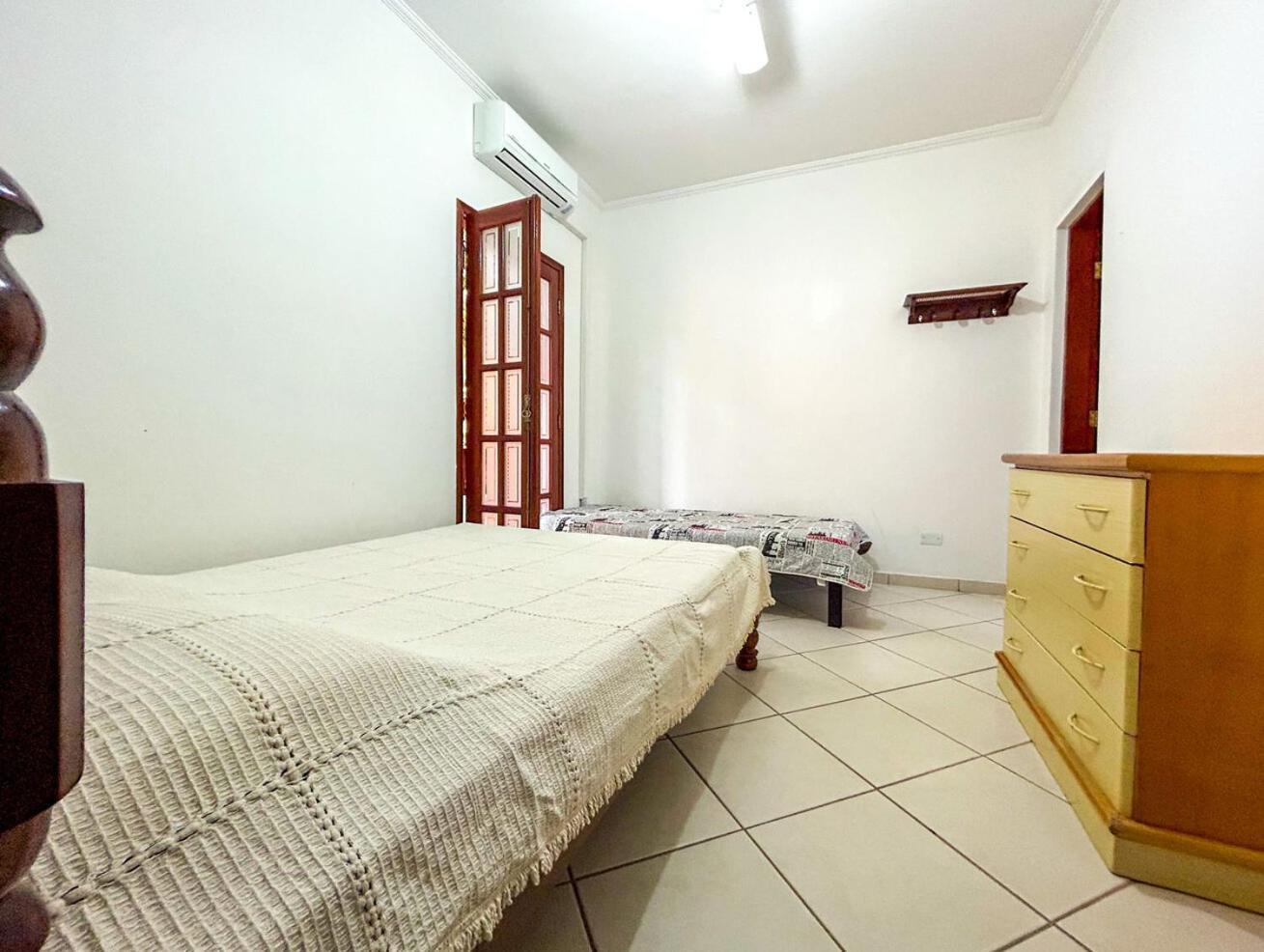 Incrivel Casa A 200M Da Praia Da Enseada Bertiogaヴィラ エクステリア 写真